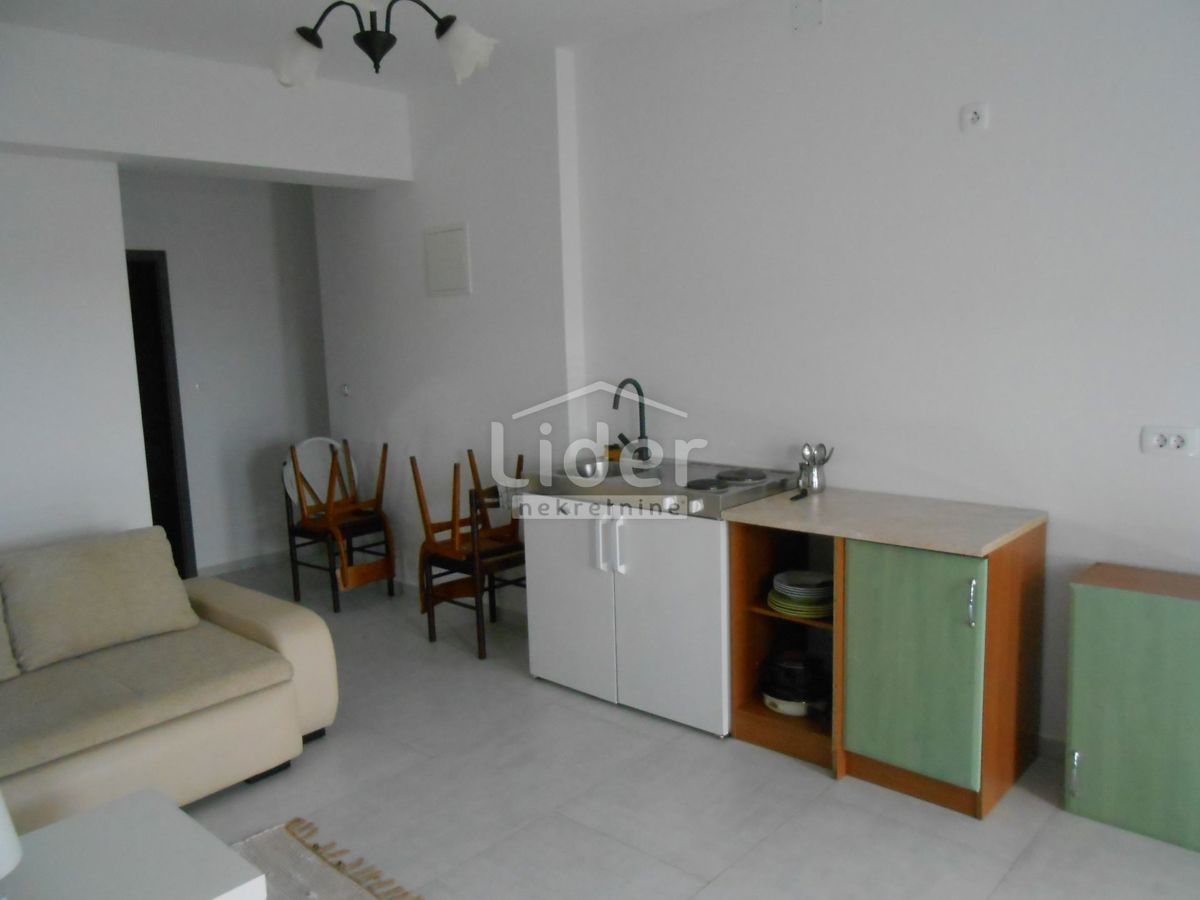 TRINAJSTIĆI