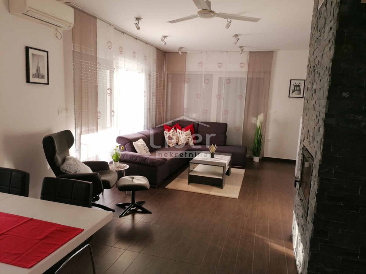 Квартира KOSTRENA, 1.200 €