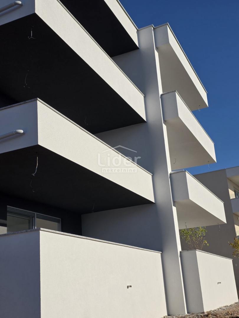 Appartamento NOVALJA, 296.000 €