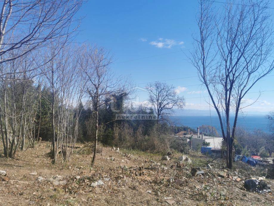 OPRIČ