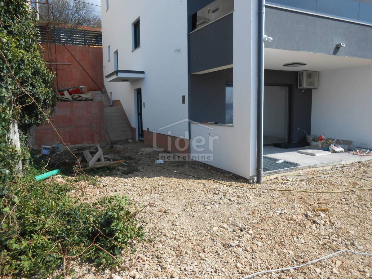 DRAMALJ Novogradnja, pogled na more + okućnica – 3