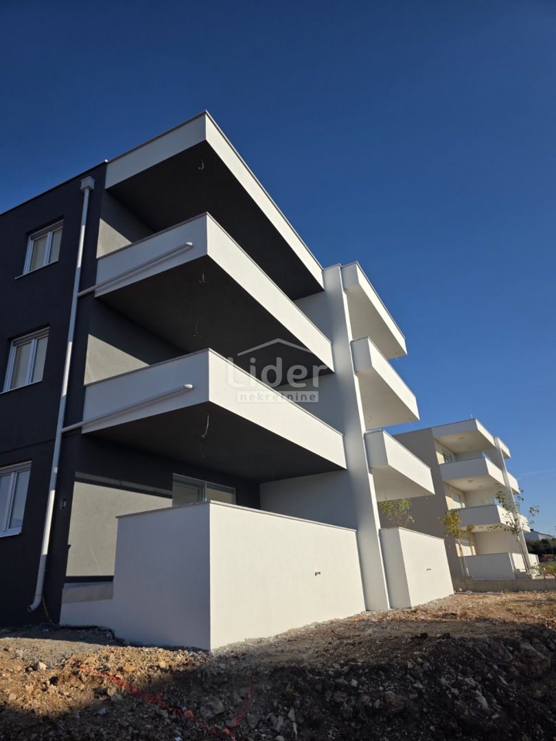 Appartamento NOVALJA, 320.000 €