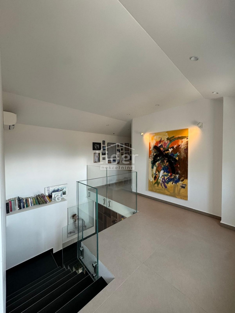 KOSTRENA SVETA LUCIJA