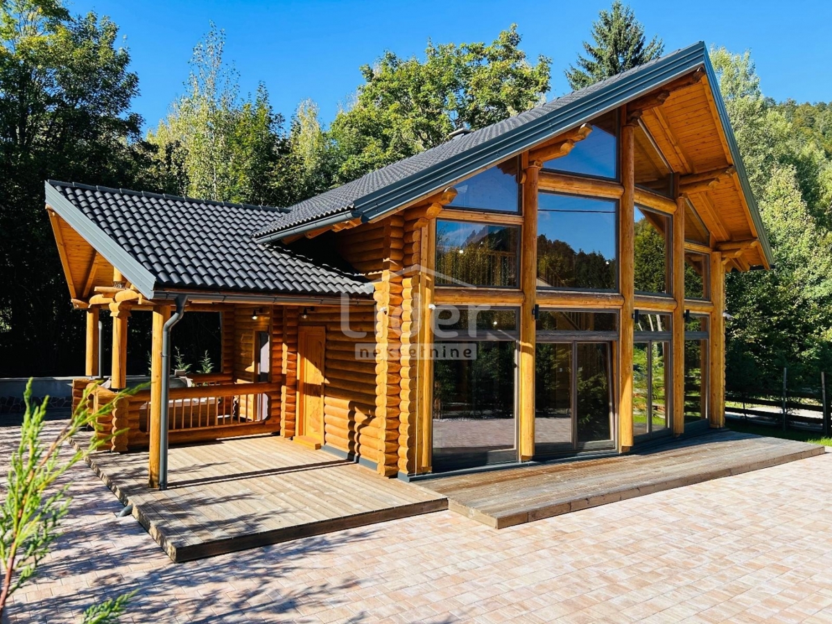 Casa FUŽINE, 384.000 €