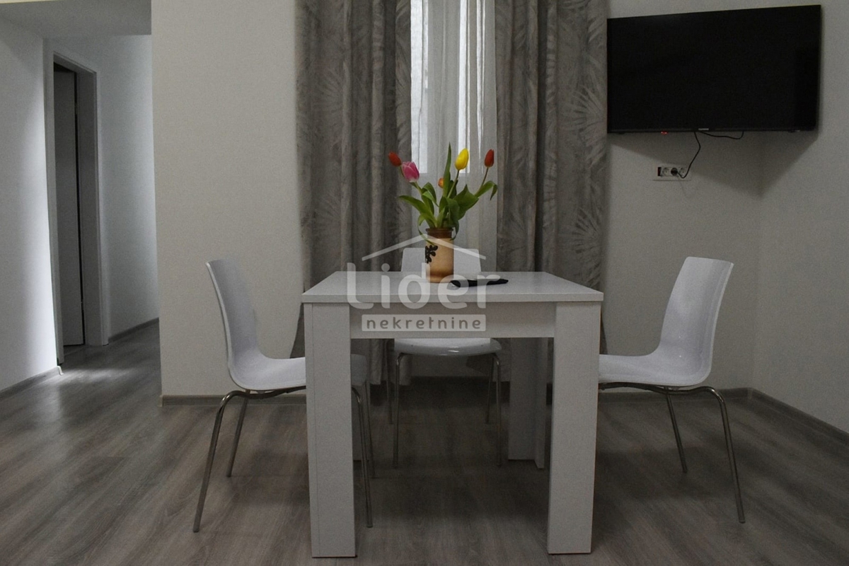 Centar, 2s-stan od 79m2, 2.kat – 3