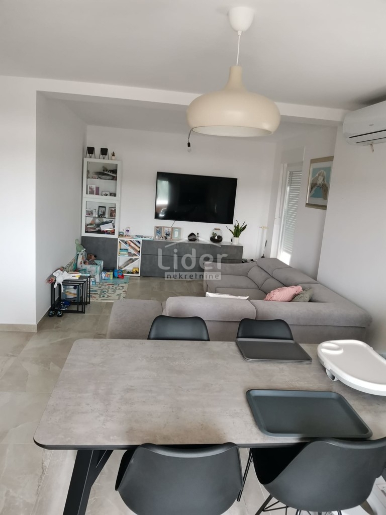 Appartamento VIŠKOVO, 399.000 €