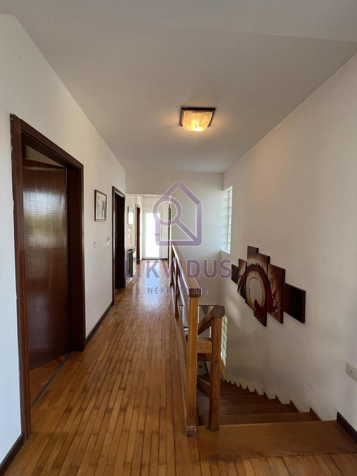 PJEŠČANA UVALA