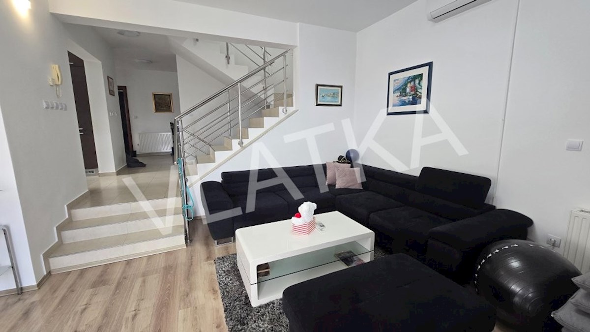 Дом ZAGREB, 3.500 €