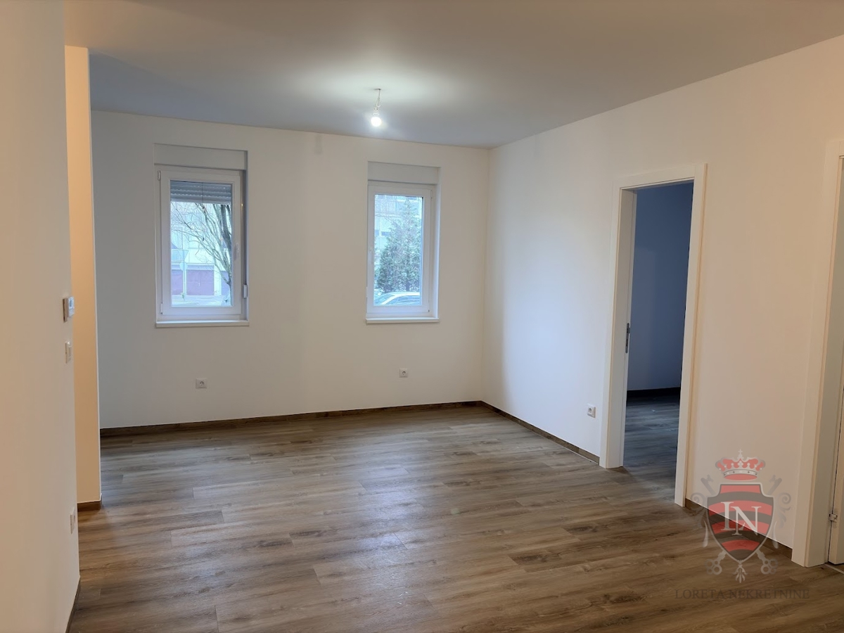 Locale commerciale ZAGREB, 750 €