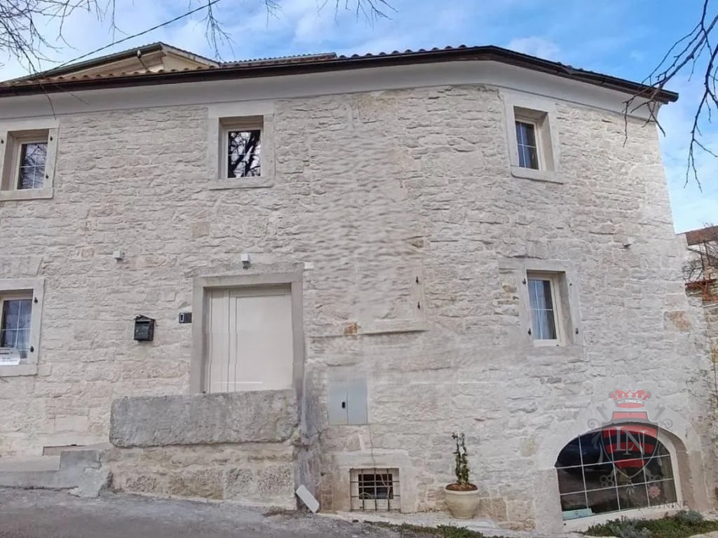 Casa TINJAN, 550.000 €