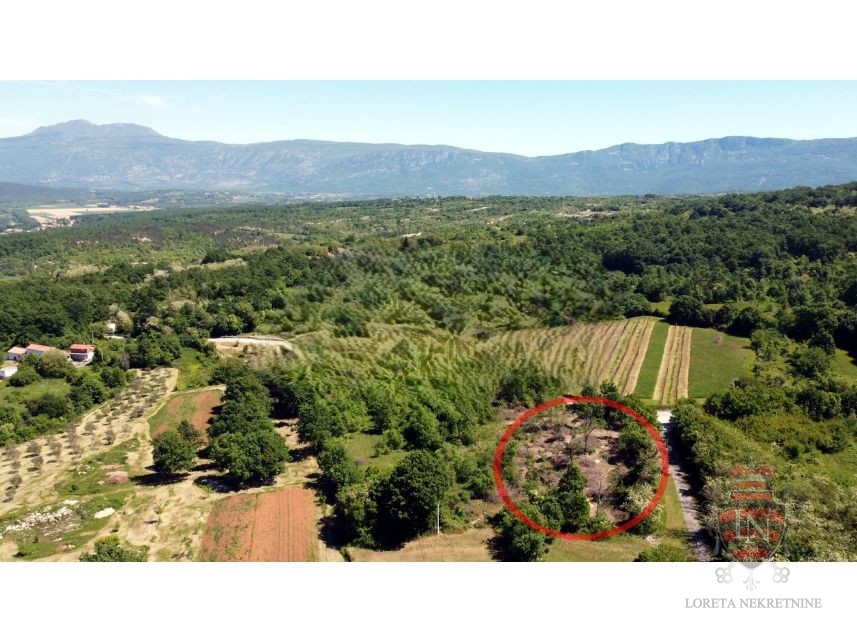 Terreno LABIN, 125.000 €