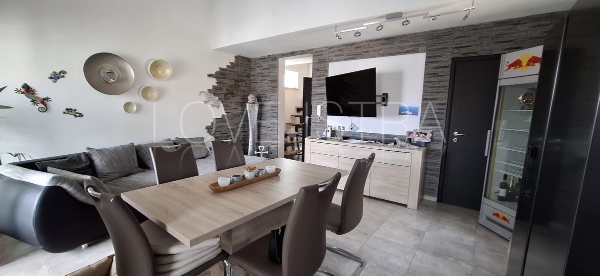 Appartamento FUNTANA, 295.000 €