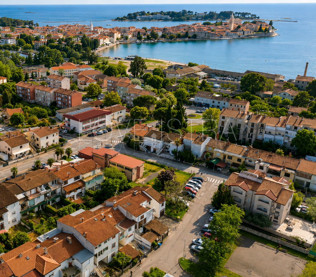 STAN 300m OD MORA, POREČ!