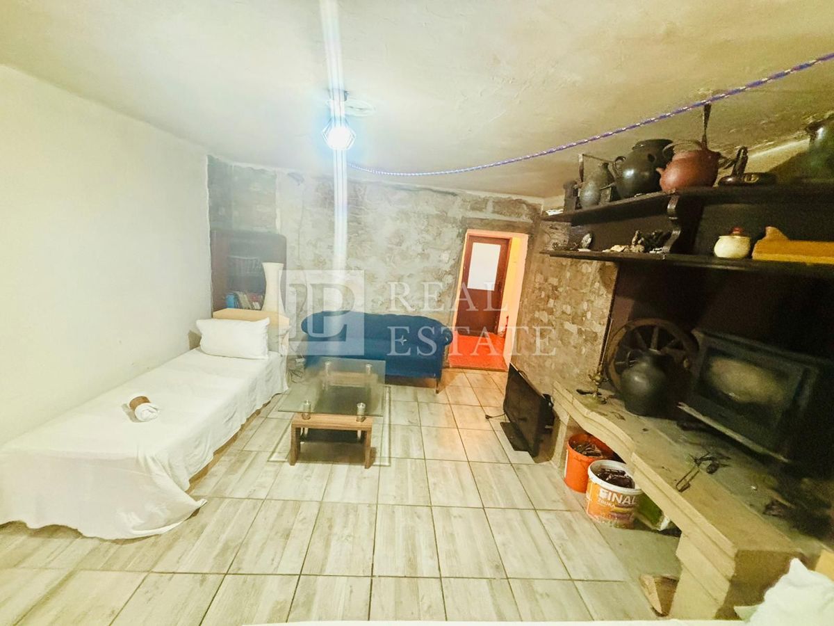 HRELJIN – samostojna kamnita hiša v centru mesta s pogledom na Kvarner – 2