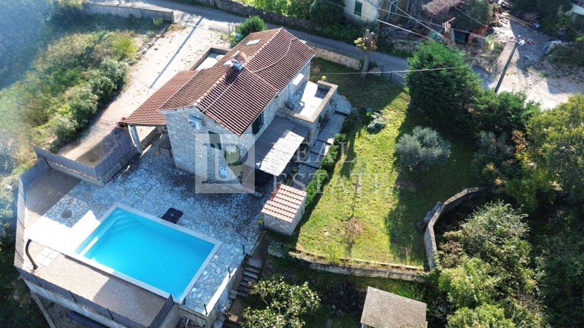 OTOK KRK, OKOLICA MALINSKE - autohtona kamena kuća na imanju s bazenom – 2