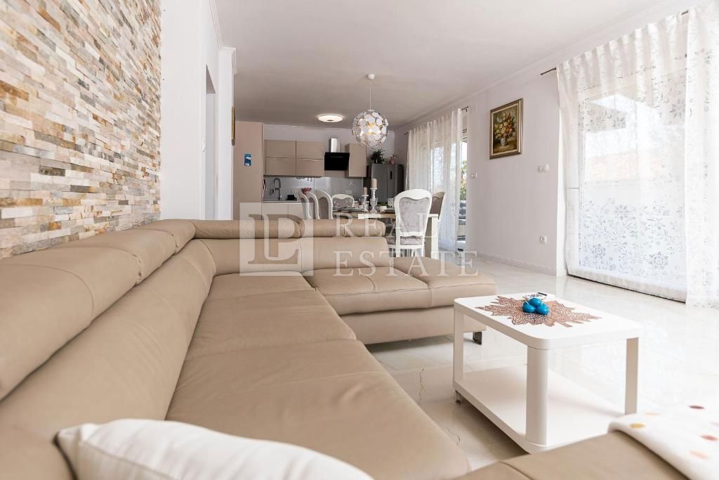 CRIKVENICA - predivno uređena samostojeća kuća – 2