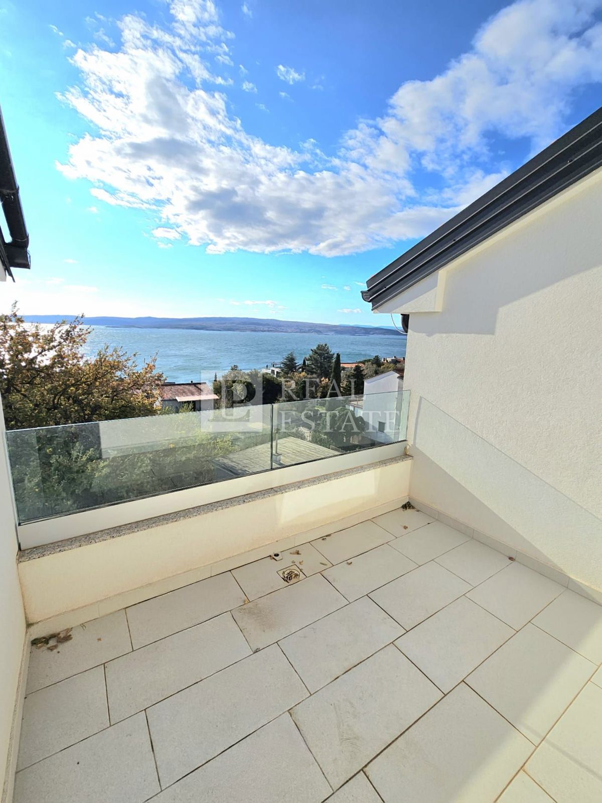 CRIKVENICA - dvoetažni stan u blizini mora – 2