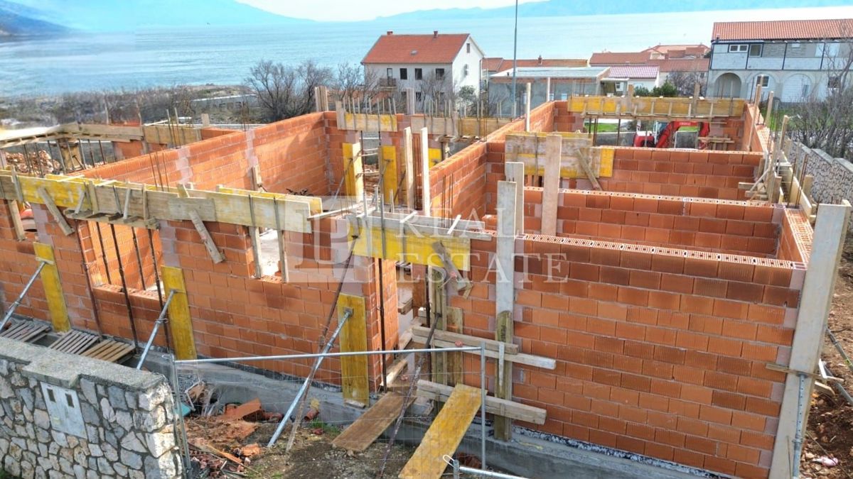 POVILE - stan s velikom terasom i pogledom na more – 3