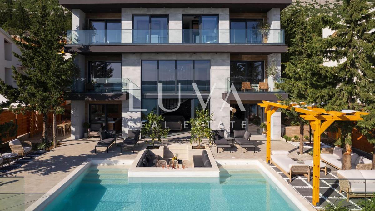 Дом STARIGRAD, 1.790.000 €