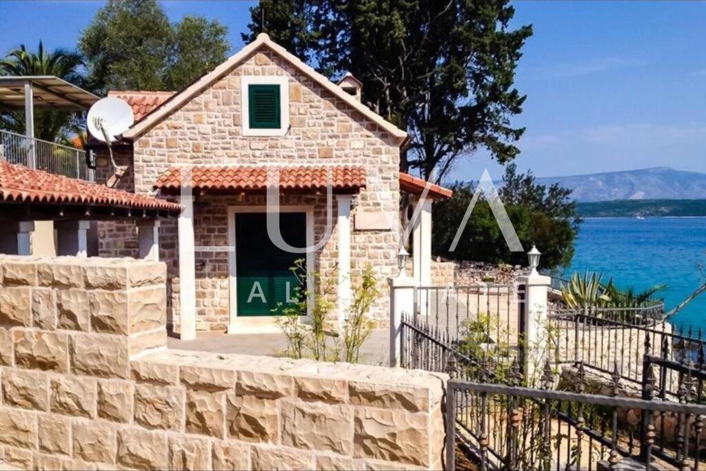 STARI GRAD