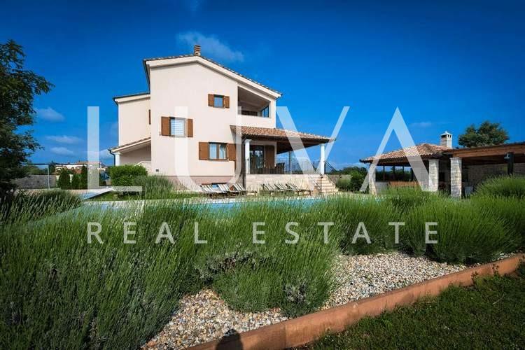 Дом SVETVINČENAT, 650.000 €