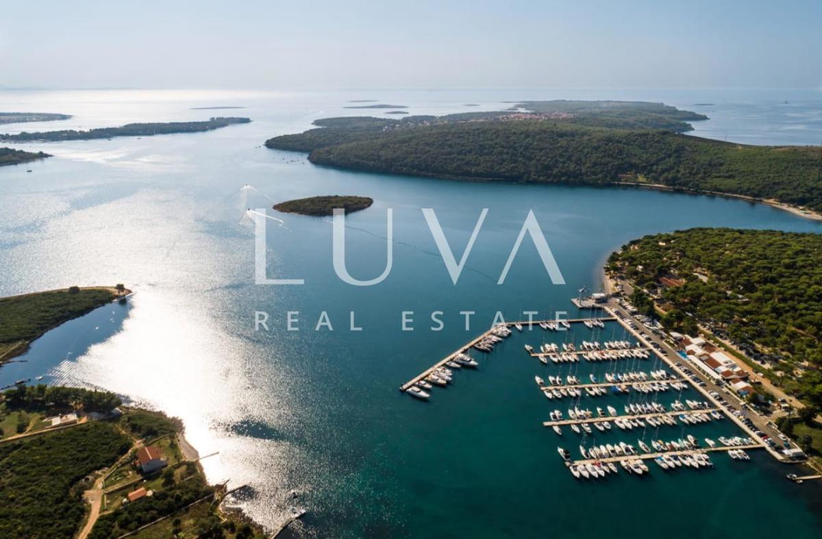 Участок MEDULIN, 320.000 €