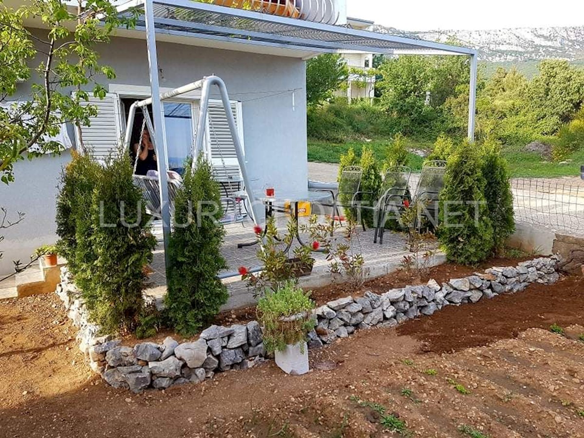 KAŠTEL SUĆURAC