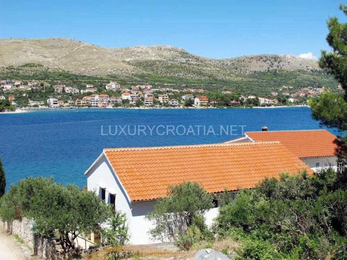 PRIMOŠTEN