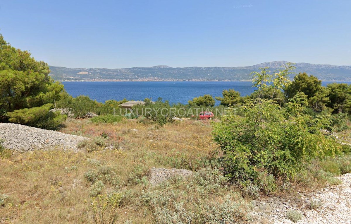 Участок ČIOVO, 215.000 €