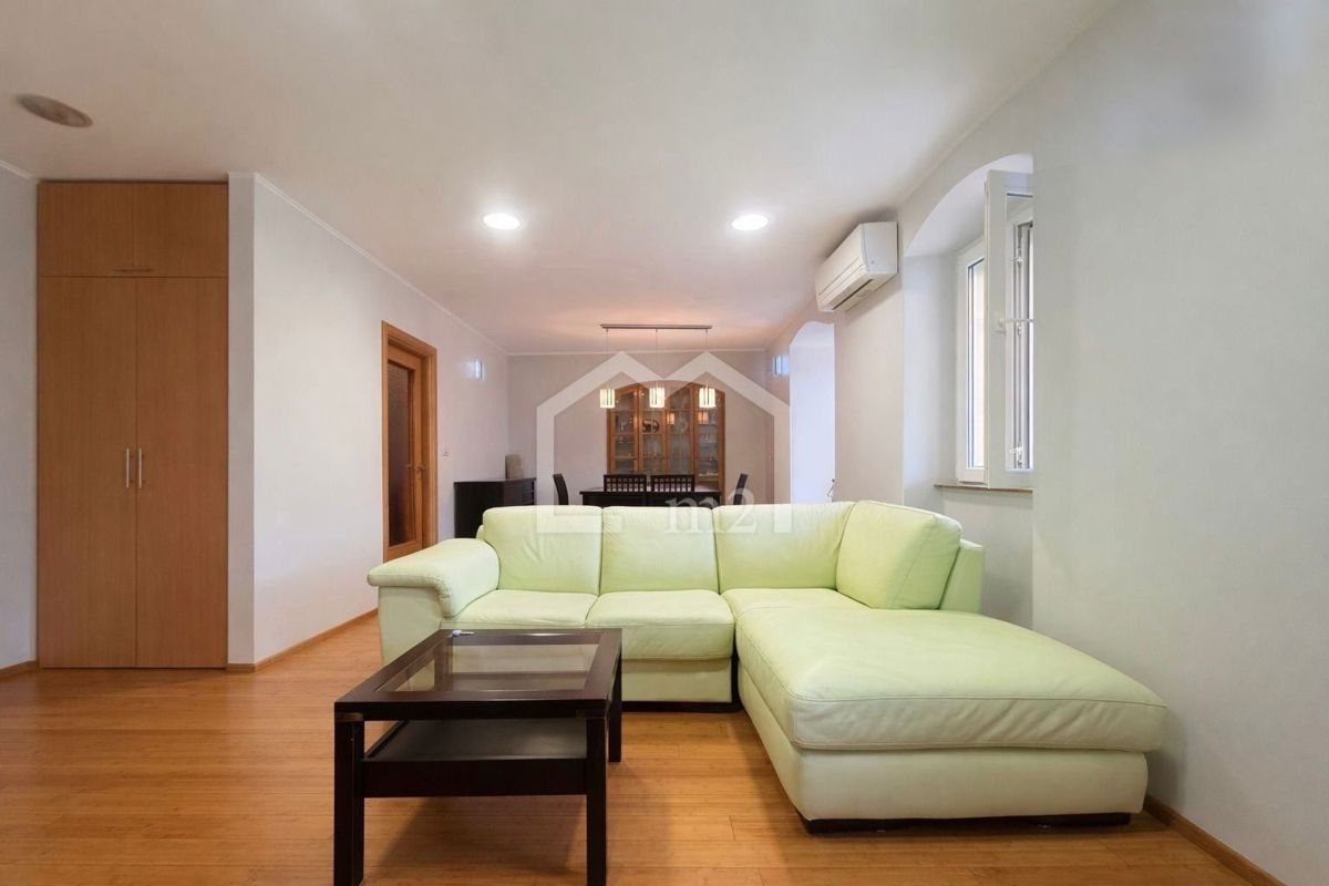 Appartamento SPLIT, 950 €