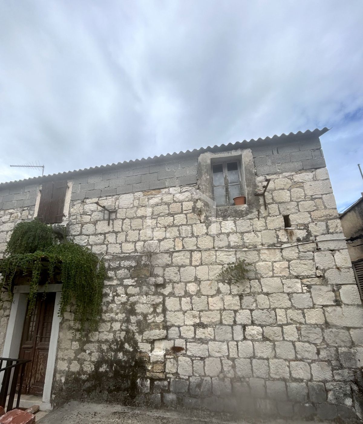 KAŠTEL ŠTAFILIĆ