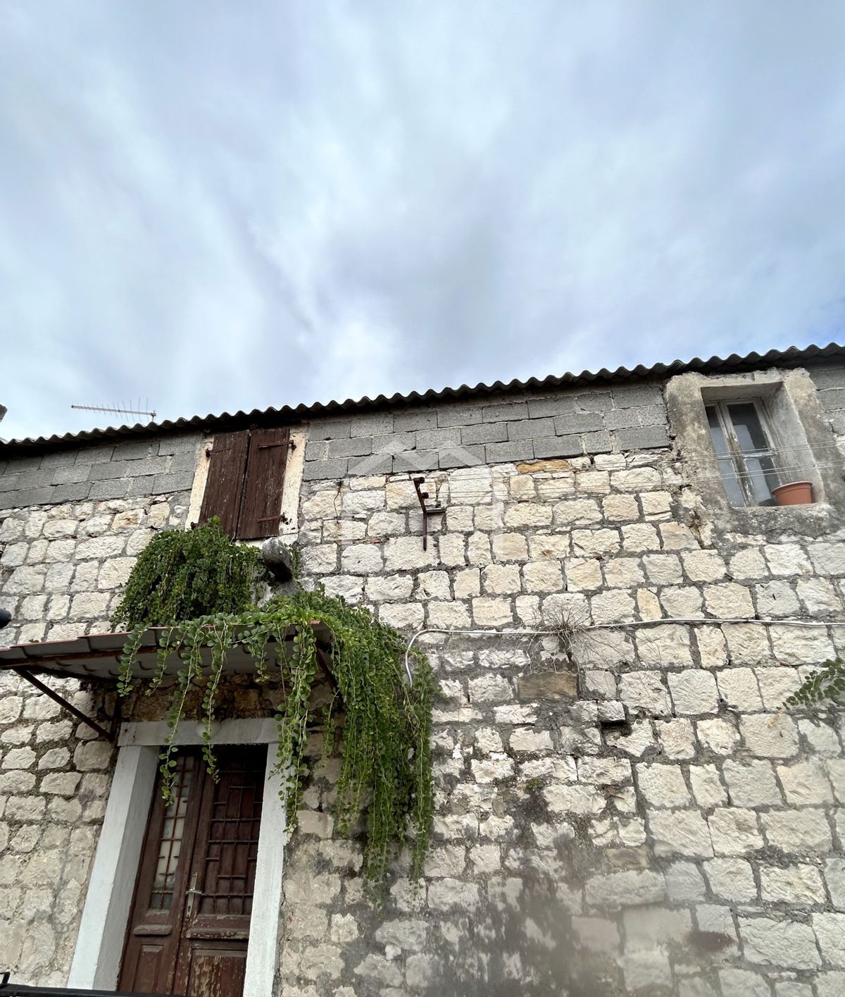 KAŠTEL ŠTAFILIĆ