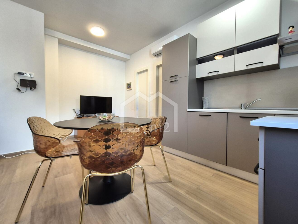 Коммерческая площадь TROGIR, 875 €