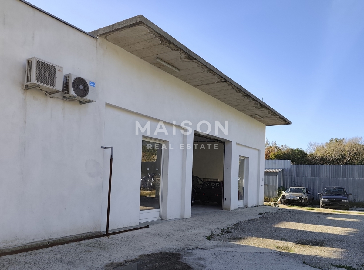 Коммерческая площадь KOSTRENA, 2.000 €