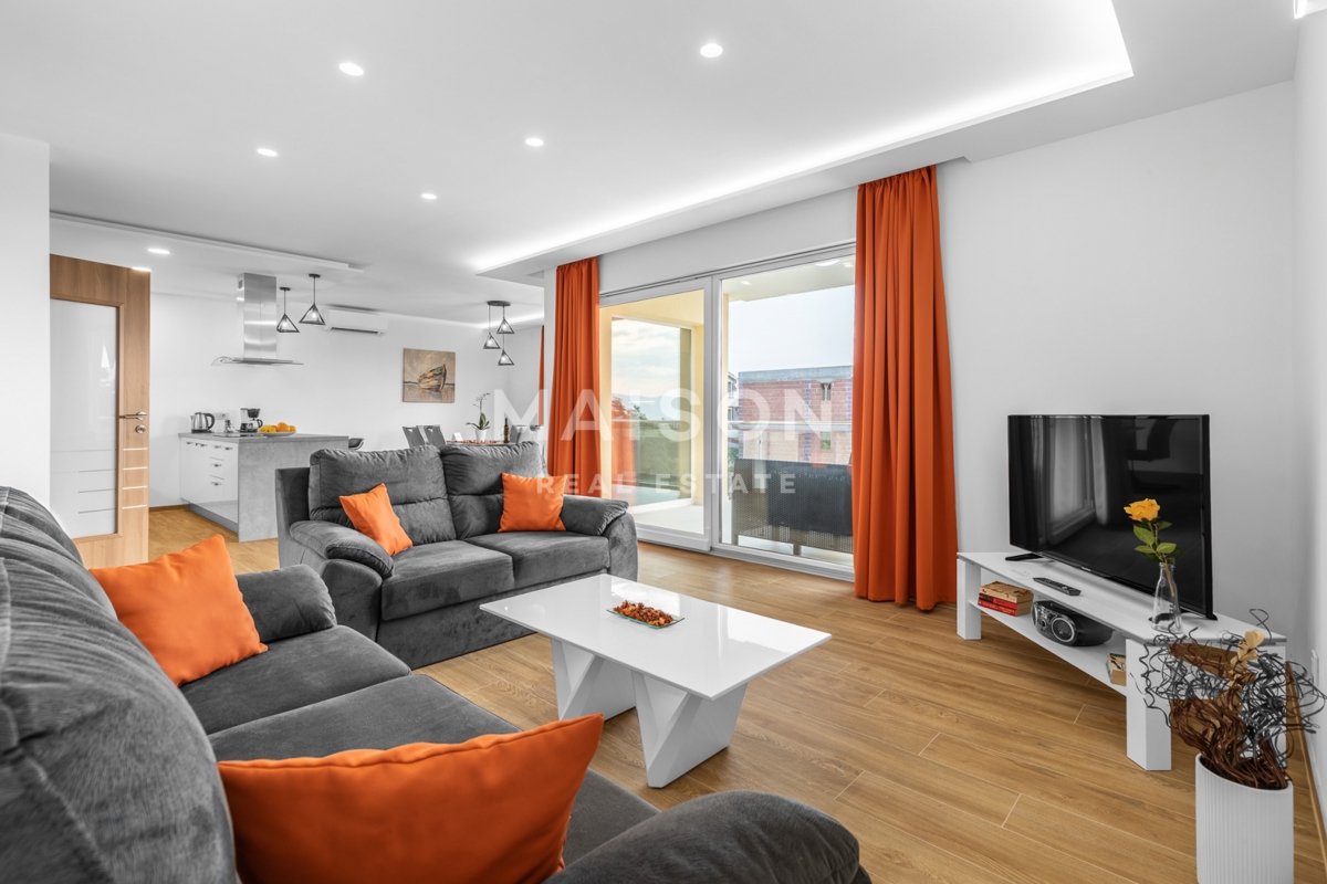 Квартира KOSTRENA, 1.300 €