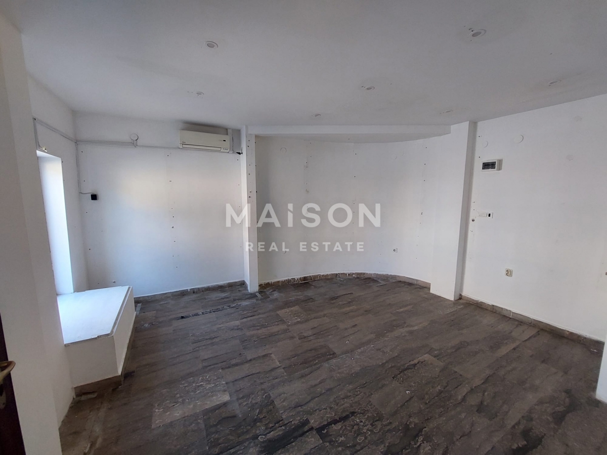 Locale commerciale SISAK, 550 €