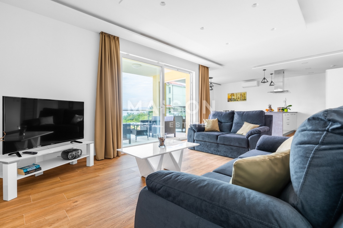 Квартира KOSTRENA, 1.300 €