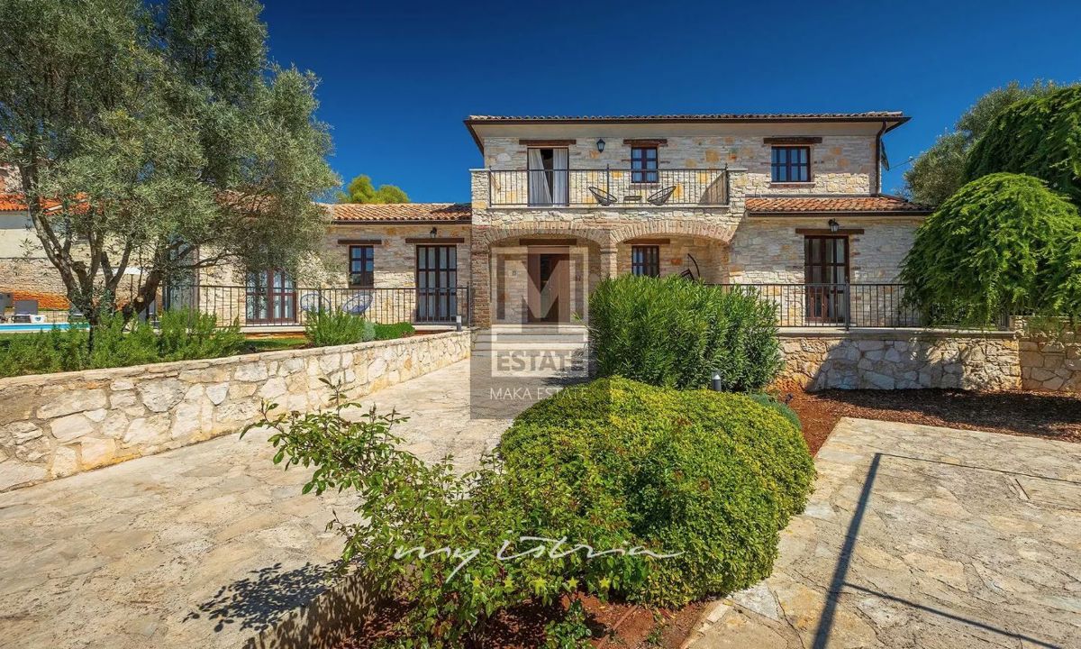 Дом POREČ, 560.000 €