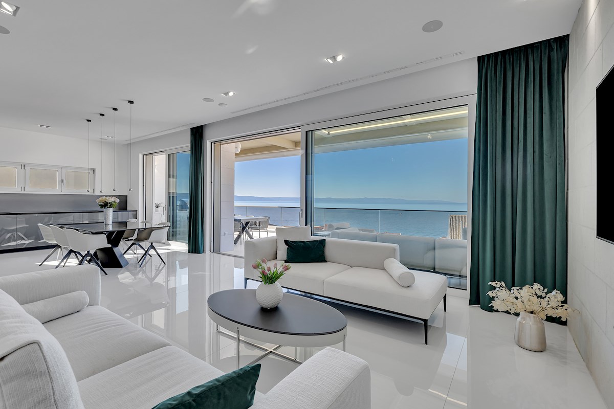 Appartamento TUČEPI, 750.000 €