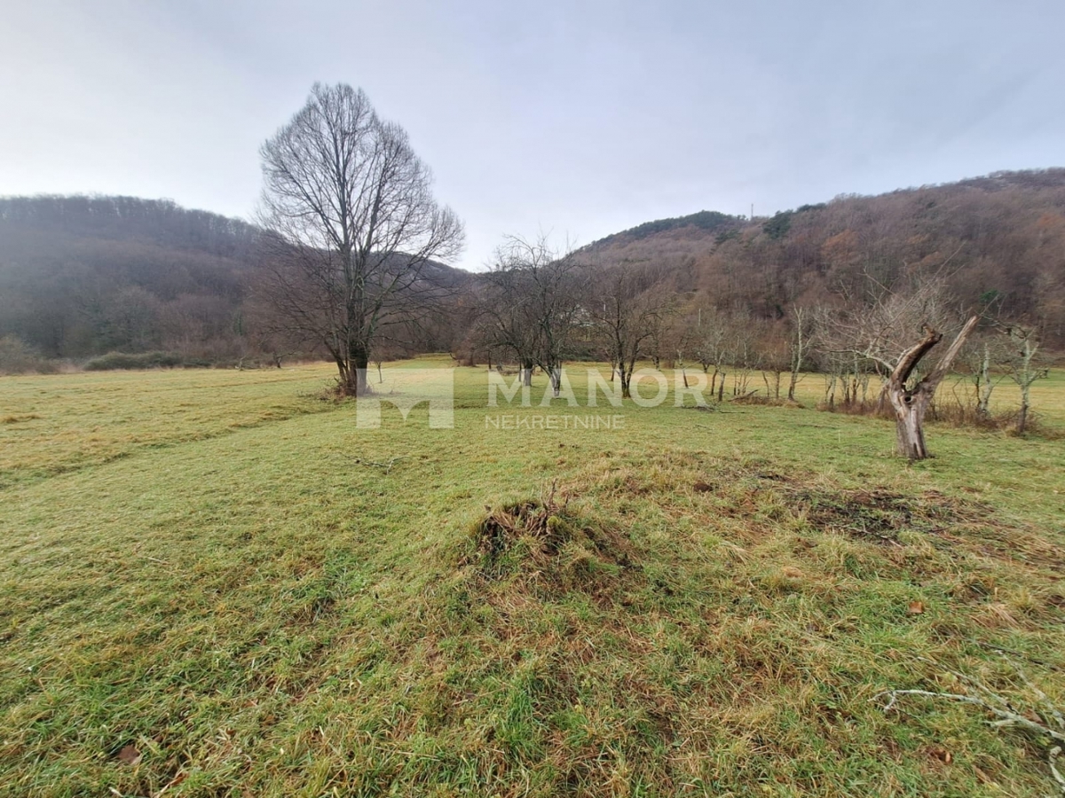 Terreno JELENJE, 27.000 €