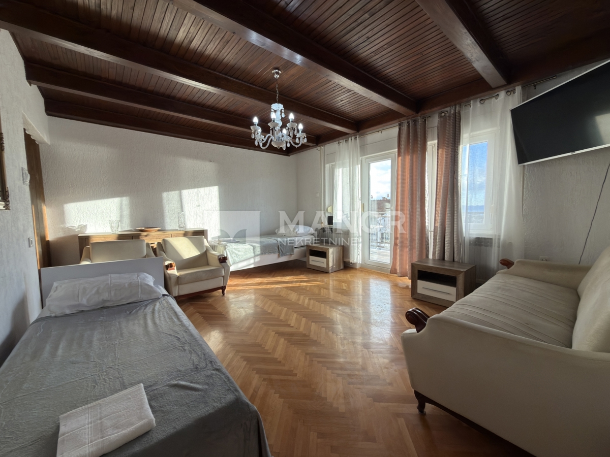 Квартира KOSTRENA, 2.200 €