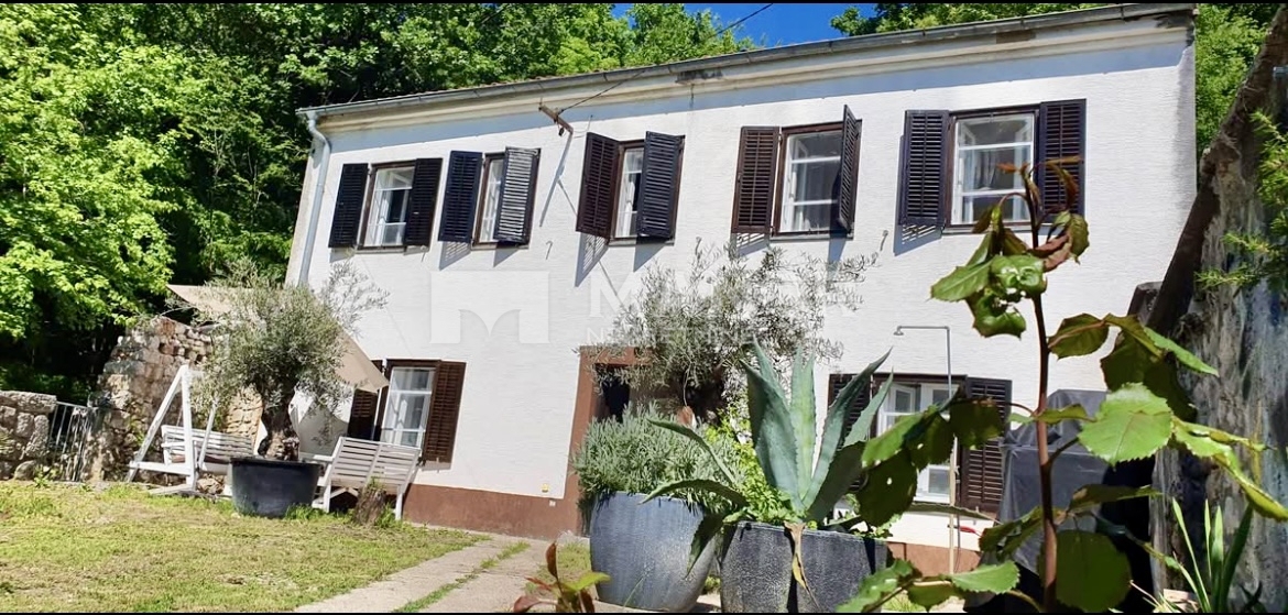 Дом VINODOLSKA OPĆINA, 225.000 €