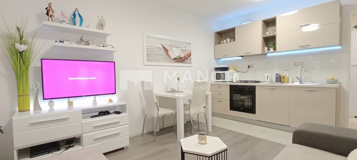 Appartamento RIJEKA, 700 €