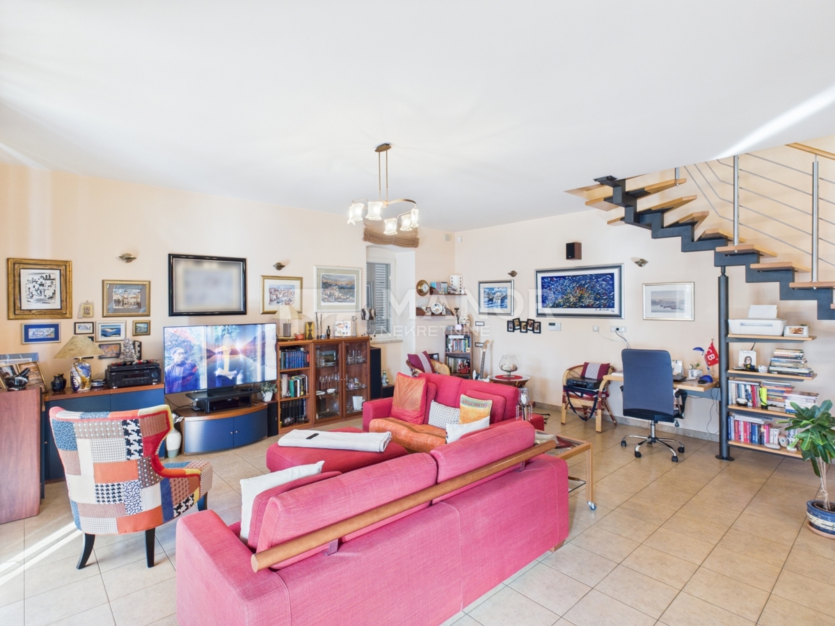 KOSTRENA SVETA LUCIJA