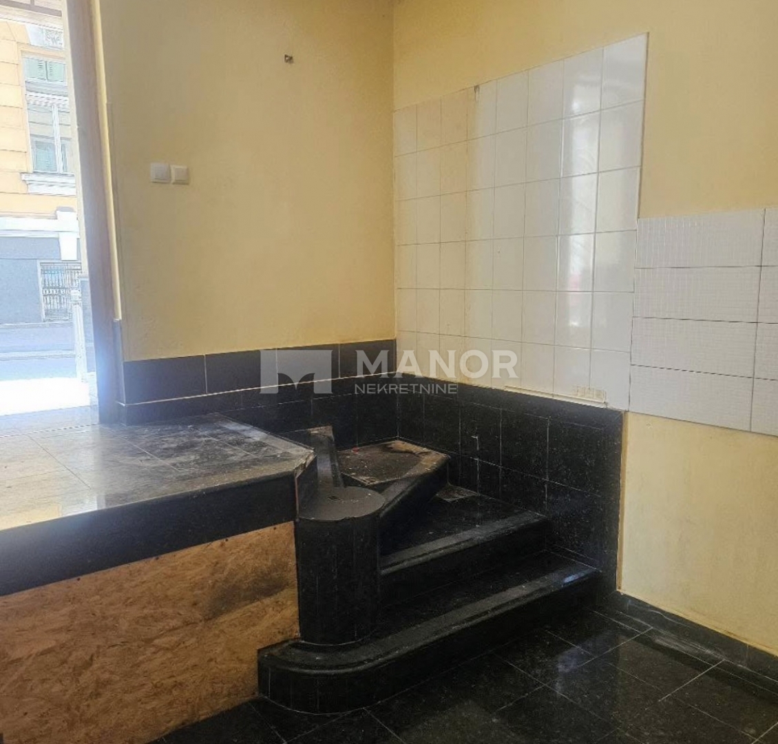 Locale commerciale RIJEKA, 80.000 €