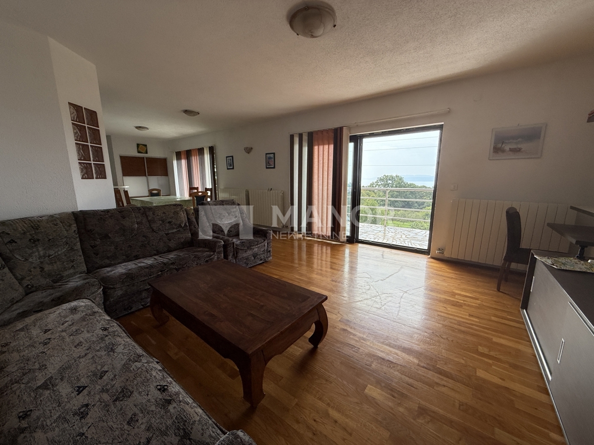 Appartamento KASTAV, 1.200 €
