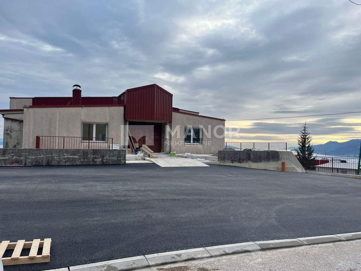 Коммерческая площадь MATULJI, 7.500 €
