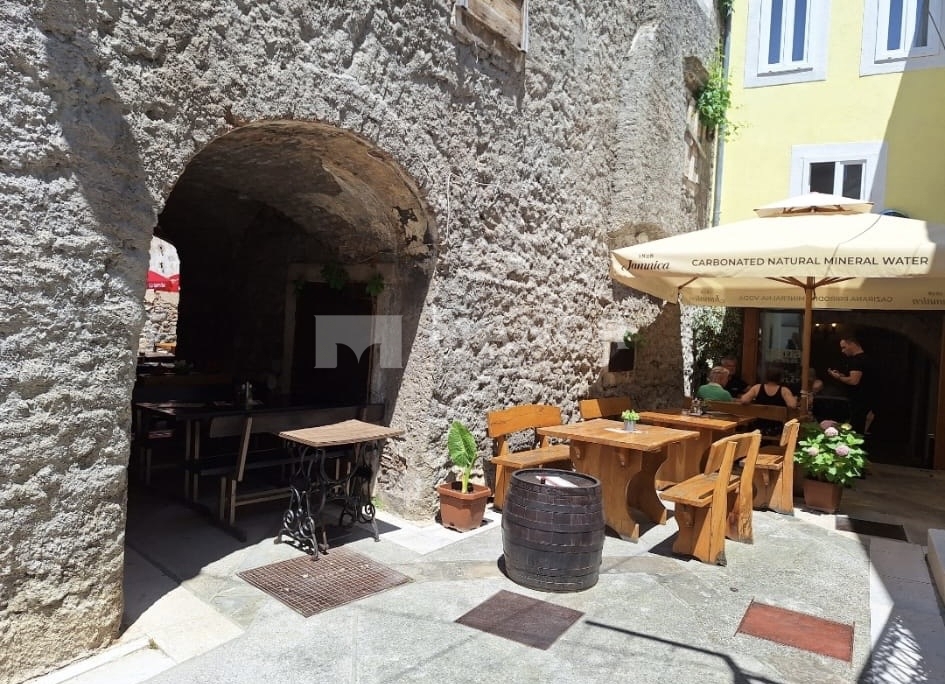 SENJ