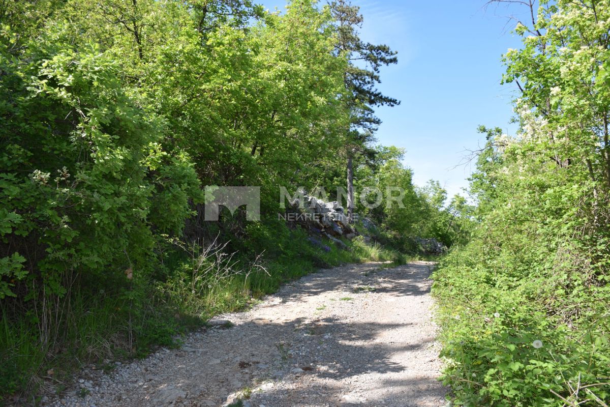 OPRIČ