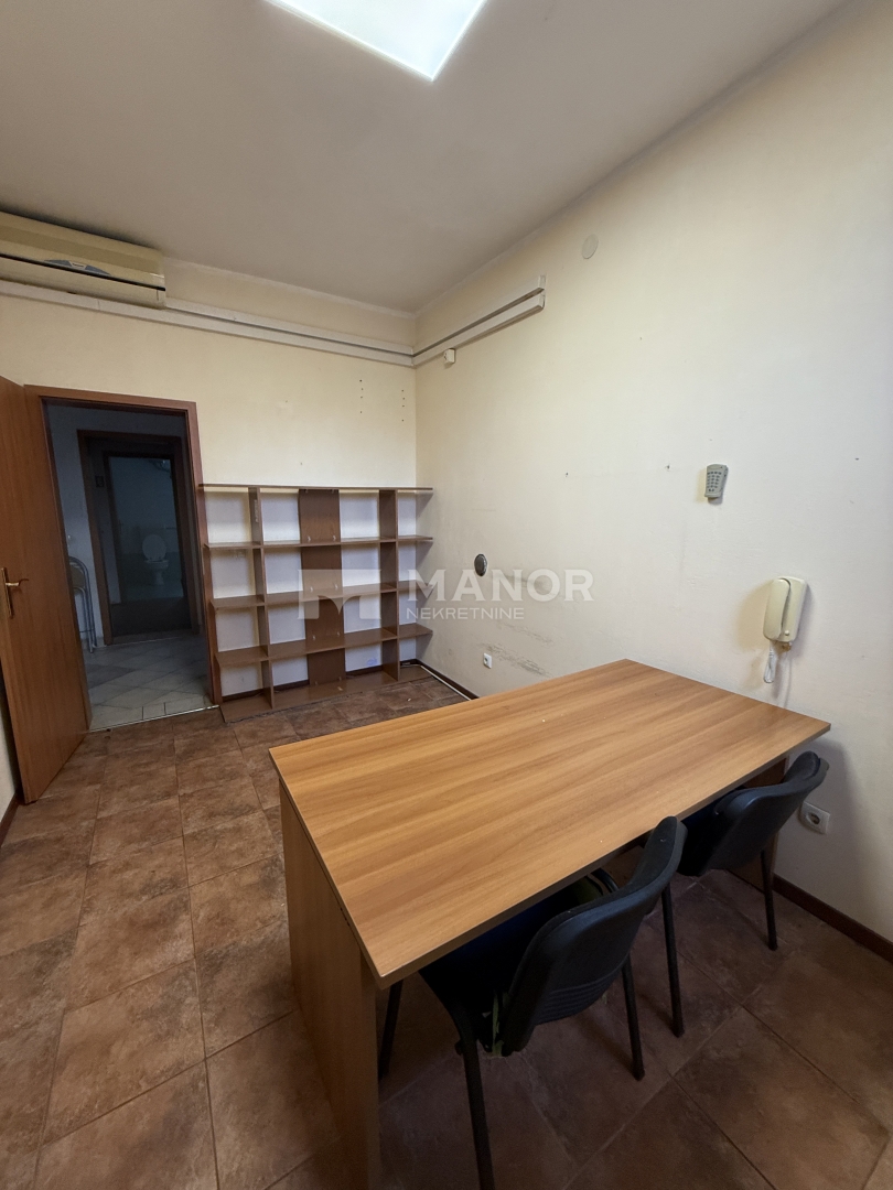 Коммерческая площадь RIJEKA, 1.200 €